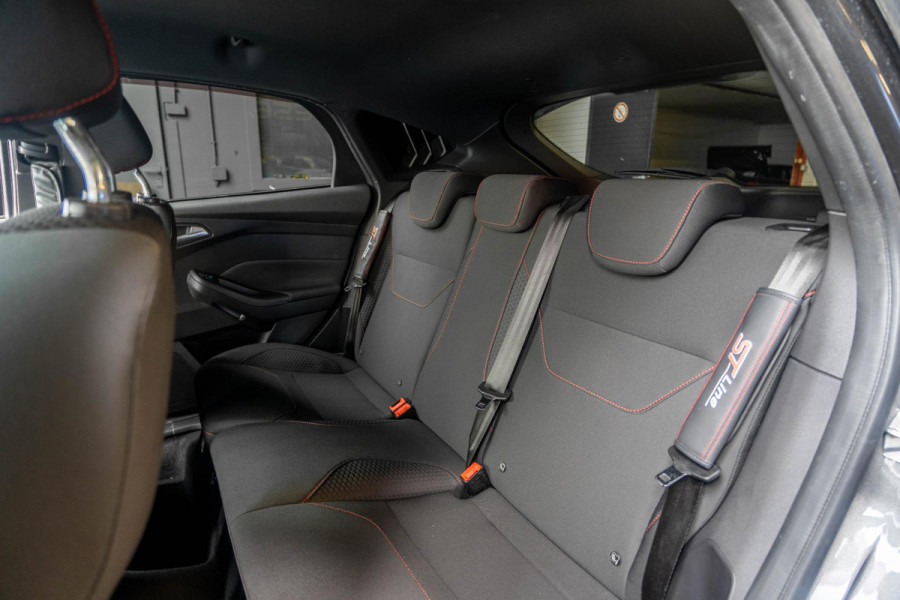 Ford Focus 1.0 ST-Line | Camera | Navigatie | Carplay