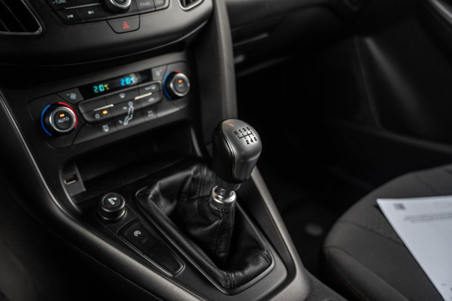 Ford Focus 1.0 ST-Line | Camera | Navigatie | Carplay