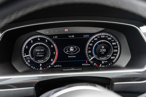 Volkswagen Tiguan 2.0 TSI 4Motion R-Line Pano / ACC / DAB