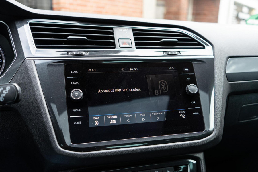 Volkswagen Tiguan 2.0 TSI 4Motion R-Line Pano / ACC / DAB