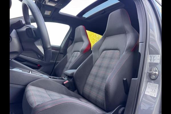 Volkswagen Golf 2.0 TSI GTI Pano/Camera/Sfeer/Acc