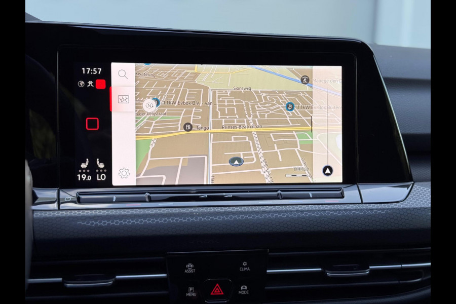 Volkswagen Golf 2.0 TSI GTI Pano/Camera/Sfeer/Acc