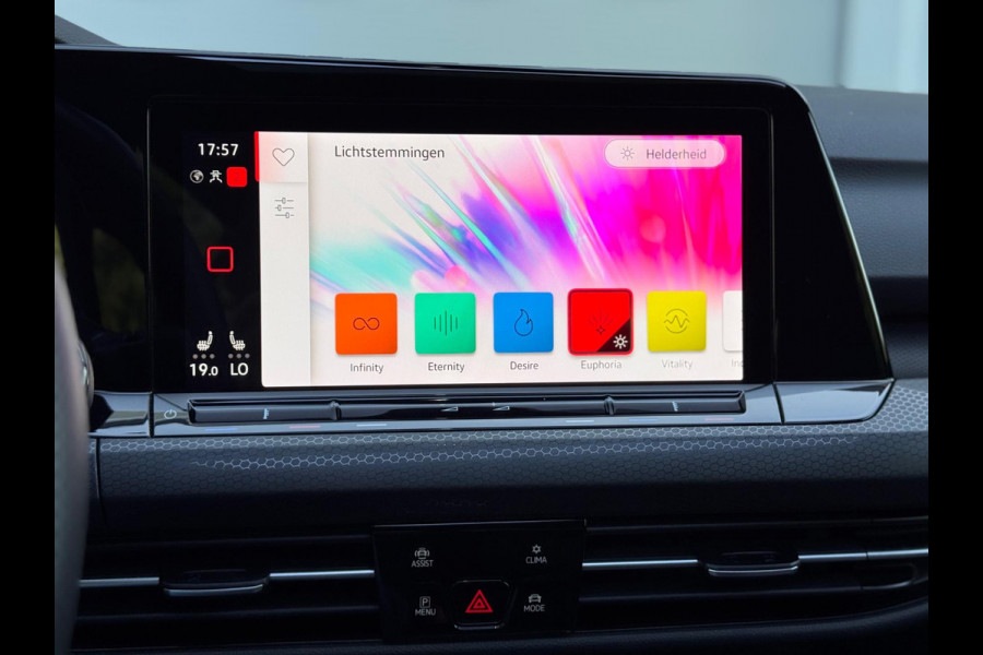 Volkswagen Golf 2.0 TSI GTI Pano/Camera/Sfeer/Acc