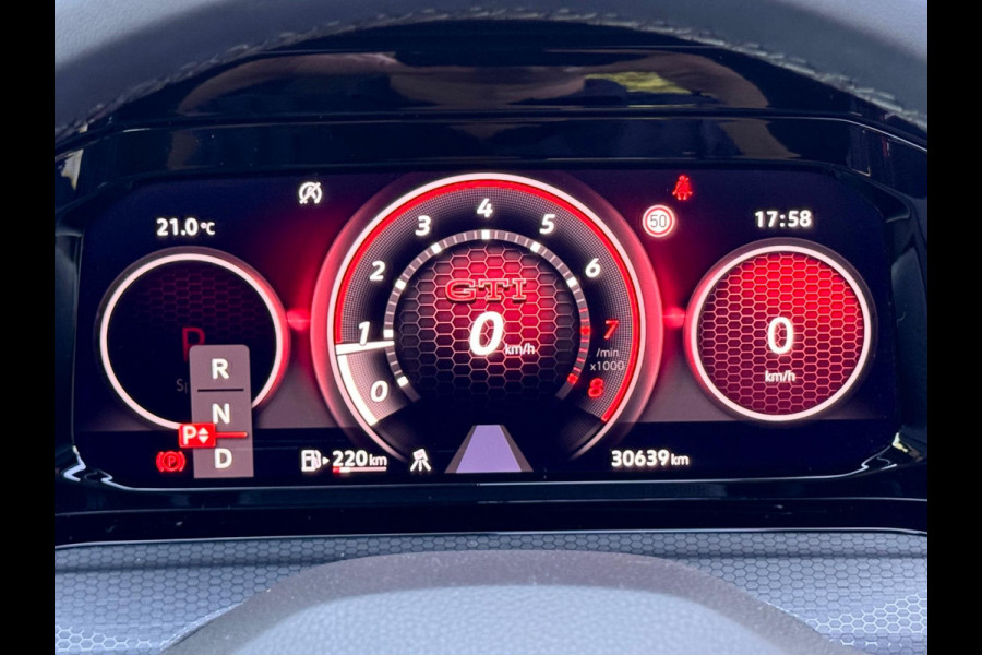 Volkswagen Golf 2.0 TSI GTI Pano/Camera/Sfeer/Acc