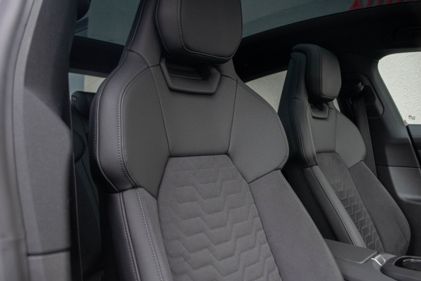 Audi e-tron GT Quattro / Standkachel/ Virtual Cockpit/ Adaptive Cruise Control/ Panoramadak/ 350kW (476PK)