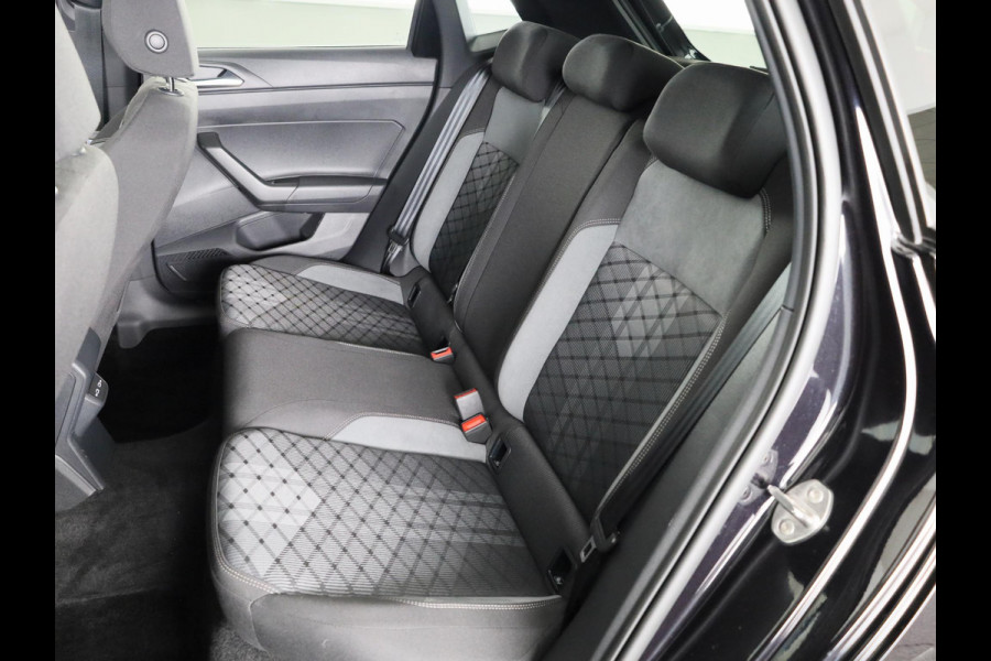 Volkswagen Polo 1.0 TSI R-Line 95 pk | Verlengde garantie | Navigatie via App | Parkeersensoren | Adaptieve cruise control | LED koplampen | R-Line | Volkswagen Polo 1.0 TSI R-Line 95 pk | Verlengde garantie | Navigatie via App | Parkeersensoren | Adaptieve cruise control | LED koplampen | R-Line |
