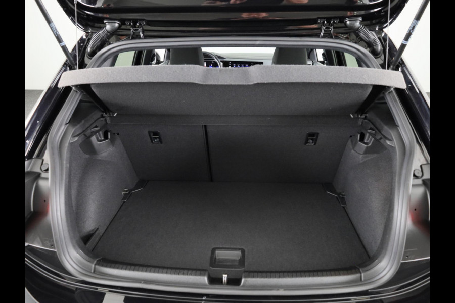 Volkswagen Polo 1.0 TSI R-Line 95 pk | Verlengde garantie | Navigatie via App | Parkeersensoren | Adaptieve cruise control | LED koplampen | R-Line | Volkswagen Polo 1.0 TSI R-Line 95 pk | Verlengde garantie | Navigatie via App | Parkeersensoren | Adaptieve cruise control | LED koplampen | R-Line |