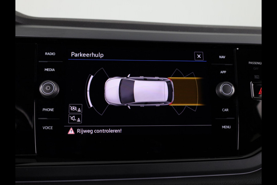 Volkswagen Polo 1.0 TSI R-Line 95 pk | Verlengde garantie | Navigatie via App | Parkeersensoren | Adaptieve cruise control | LED koplampen | R-Line | Volkswagen Polo 1.0 TSI R-Line 95 pk | Verlengde garantie | Navigatie via App | Parkeersensoren | Adaptieve cruise control | LED koplampen | R-Line |