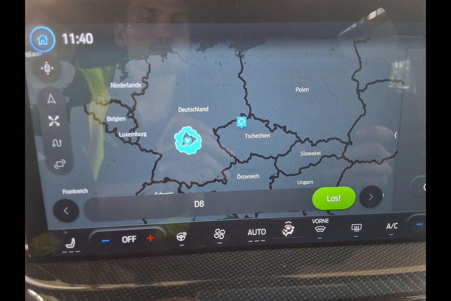 Ford FOCUS Wagon 1.0 EcoBoost Hybrid ST Line | Adaptive cruise control | Winter Pack | All season banden