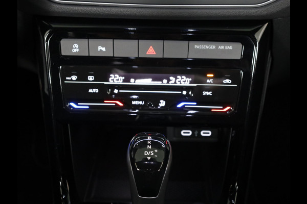 Volkswagen T-Cross 1.0 TSI R-Line 116 pk Automaat (DSG) | Verlengde garantie | Navigatie via App | Parkeersensoren | Adaptieve cruise control | LED koplampen |