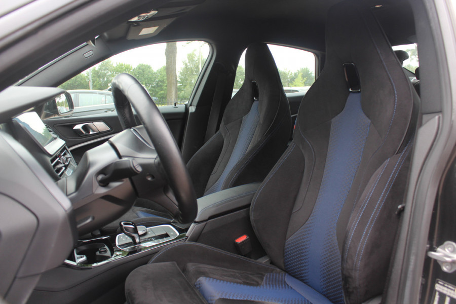 BMW 2 Serie Gran Coupé 218i Business Ed. M Sport / Camera / Alcantara / Apple CarPlay / 19'' / Sportstoelen / Stuurverwarming / Cruise Control