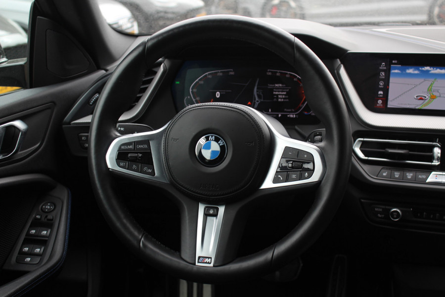 BMW 2 Serie Gran Coupé 218i Business Ed. M Sport / Camera / Alcantara / Apple CarPlay / 19'' / Sportstoelen / Stuurverwarming / Cruise Control