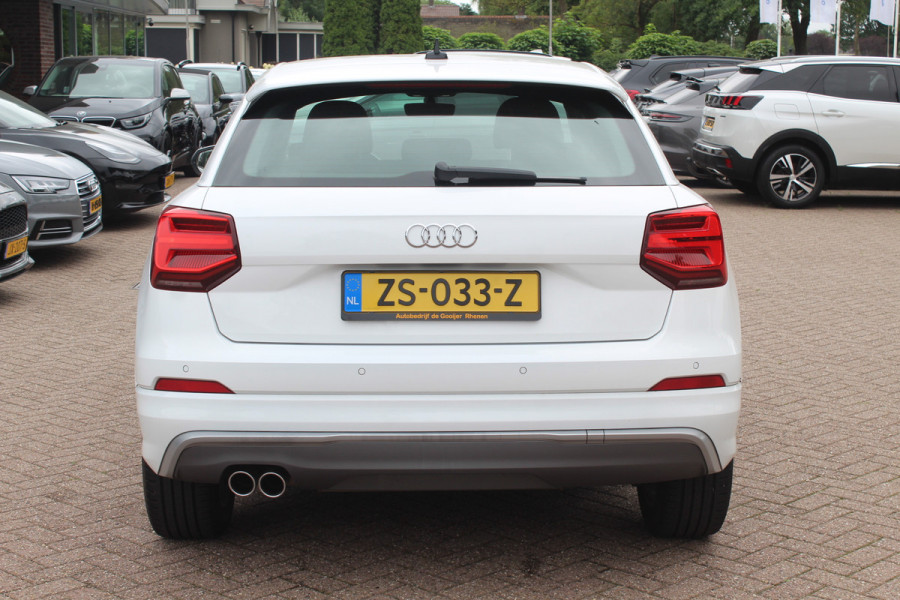 Audi Q2 35 TFSI CoD Sport S line Edition / Navigatie / Parkeerhulp V+A / Sportstoelen / 17'' / LED / Half leder / Cruise Control