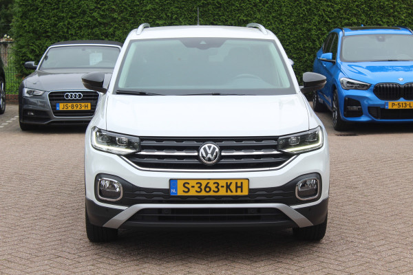 Volkswagen T-Cross 1.0 TSI Style / Trekhaak / Navigatie / Parkeerhulp V+A / 18'' / LED Koplampen / Dodehoek / Stoelverwarming / Apple CarPlay / ACC Volkswagen T-Cross 1.0 TSI Style / Trekhaak / Navigatie / Parkeerhulp V+A / 18'' / LED Koplampen / Dodehoek / Stoelverwarming / Apple CarPlay / ACC