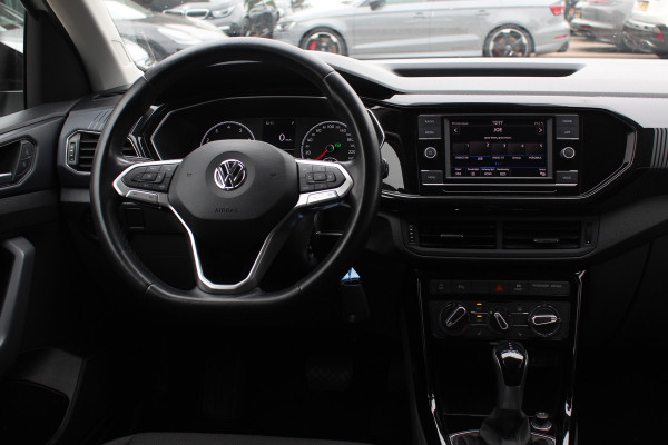 Volkswagen T-Cross 1.0 TSI Style / Trekhaak / Navigatie / Parkeerhulp V+A / 18'' / LED Koplampen / Dodehoek / Stoelverwarming / Apple CarPlay / ACC Volkswagen T-Cross 1.0 TSI Style / Trekhaak / Navigatie / Parkeerhulp V+A / 18'' / LED Koplampen / Dodehoek / Stoelverwarming / Apple CarPlay / ACC