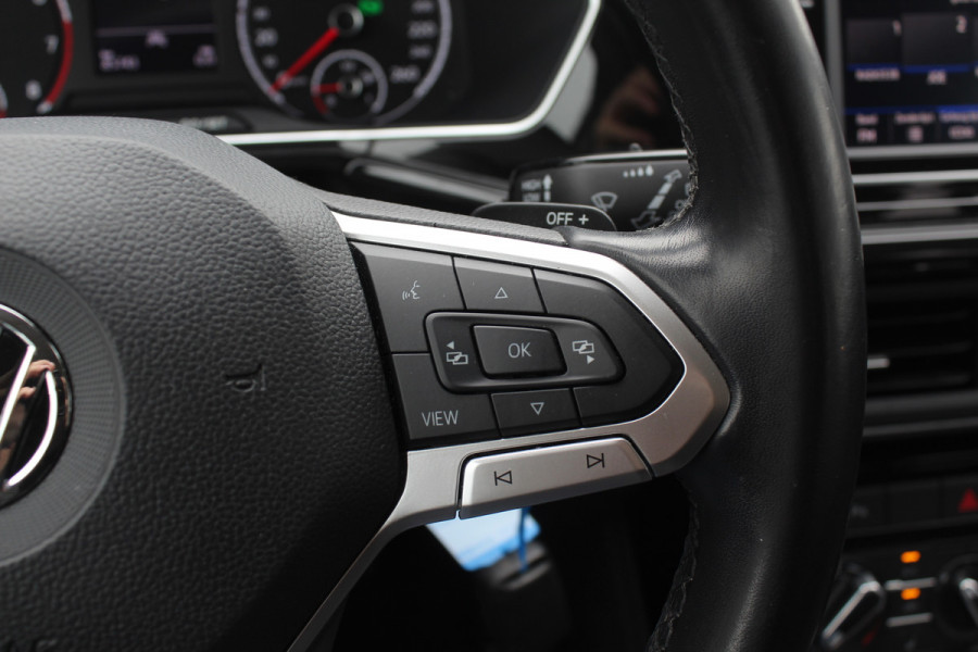 Volkswagen T-Cross 1.0 TSI Style / Trekhaak / Navigatie / Parkeerhulp V+A / 18'' / LED Koplampen / Dodehoek / Stoelverwarming / Apple CarPlay / ACC Volkswagen T-Cross 1.0 TSI Style / Trekhaak / Navigatie / Parkeerhulp V+A / 18'' / LED Koplampen / Dodehoek / Stoelverwarming / Apple CarPlay / ACC