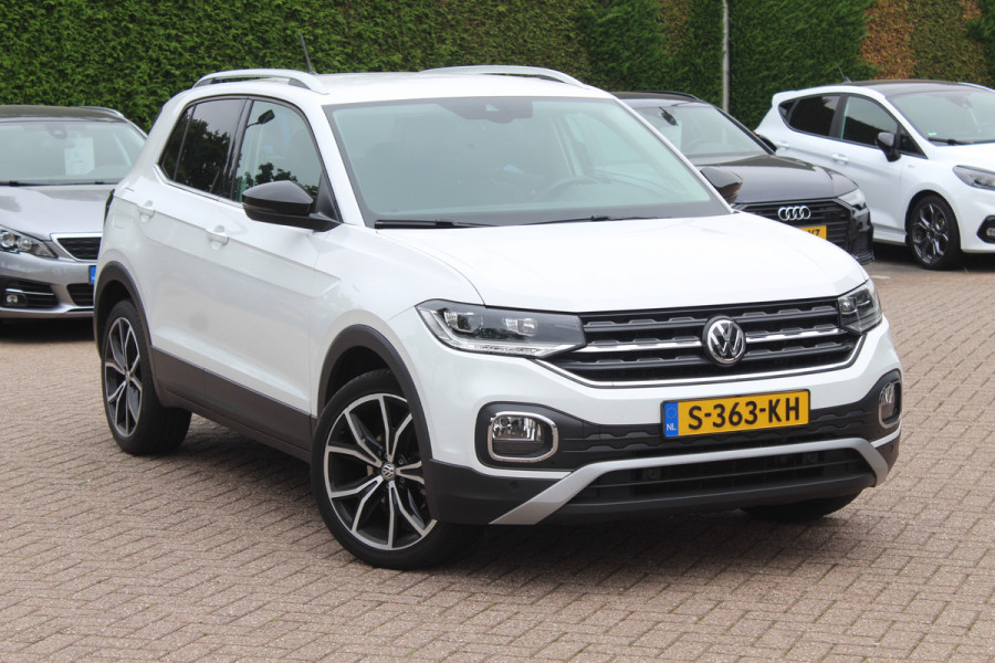Volkswagen T-Cross 1.0 TSI Style / Trekhaak / Navigatie / Parkeerhulp V+A / 18'' / LED Koplampen / Dodehoek / Stoelverwarming / Apple CarPlay / ACC Volkswagen T-Cross 1.0 TSI Style / Trekhaak / Navigatie / Parkeerhulp V+A / 18'' / LED Koplampen / Dodehoek / Stoelverwarming / Apple CarPlay / ACC