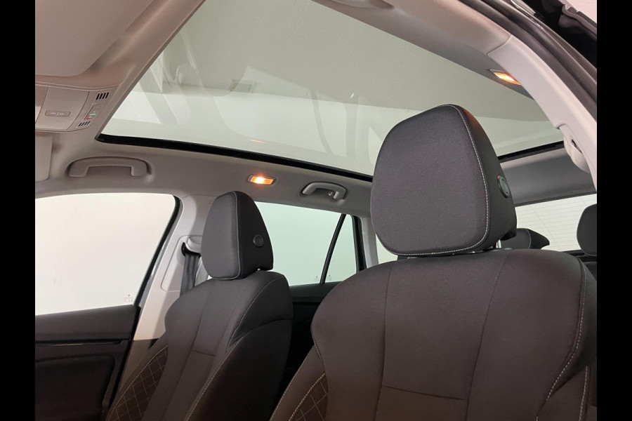 Škoda Kamiq 1.0 TSI Ambition AIRCO NAVI VIA APP CRUISE PANO APPLE CARPLAY NIEUWSTAAT