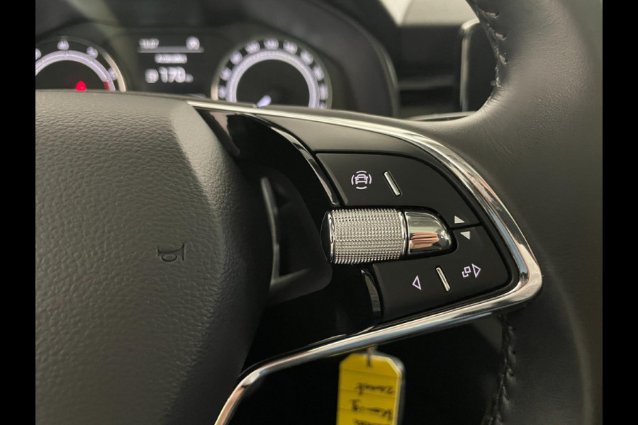 Škoda Kamiq 1.0 TSI Ambition AIRCO NAVI VIA APP CRUISE PANO APPLE CARPLAY NIEUWSTAAT