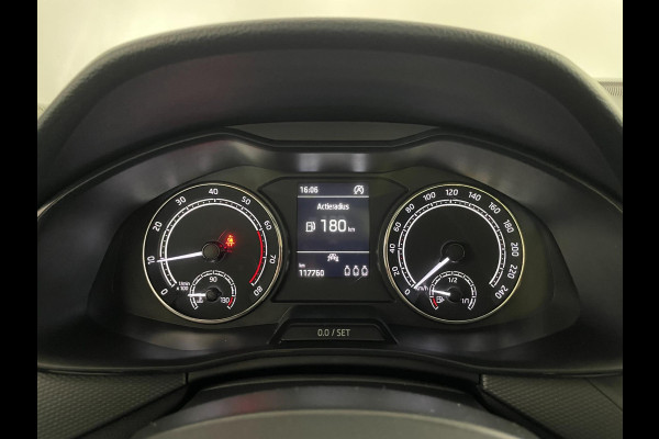Škoda Kamiq 1.0 TSI Ambition AIRCO NAVI VIA APP CRUISE PANO APPLE CARPLAY NIEUWSTAAT