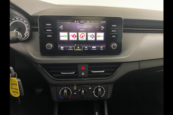 Škoda Kamiq 1.0 TSI Ambition AIRCO NAVI VIA APP CRUISE PANO APPLE CARPLAY NIEUWSTAAT