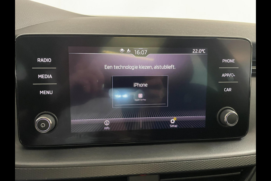 Škoda Kamiq 1.0 TSI Ambition AIRCO NAVI VIA APP CRUISE PANO APPLE CARPLAY NIEUWSTAAT