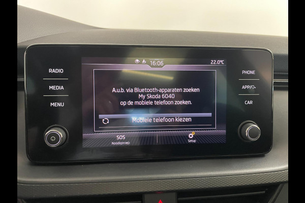 Škoda Kamiq 1.0 TSI Ambition AIRCO NAVI VIA APP CRUISE PANO APPLE CARPLAY NIEUWSTAAT