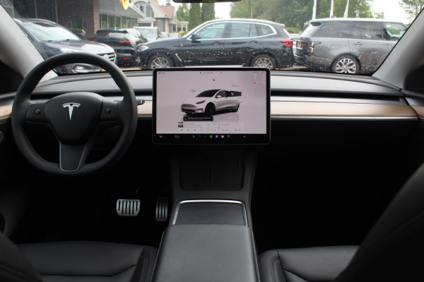 Tesla Model Y Long Range AWD 75 kWh / Autopilot / Panoramadak / Camera / 21'' / Keyless / Leder / Dodehoek / Navigatie / Stoelverwarming