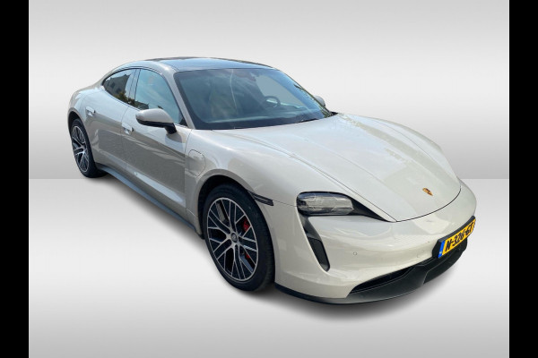 Porsche Taycan 4S 79 kWh / Panoramadak / Camera / Luchtvering / Keyless / 20'' / Bose / Stoelverwarming / DAB / ACC