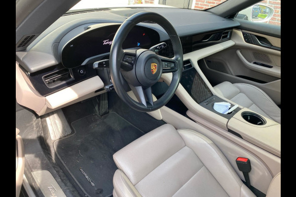 Porsche Taycan 4S 79 kWh / Panoramadak / Camera / Luchtvering / Keyless / 20'' / Bose / Stoelverwarming / DAB / ACC