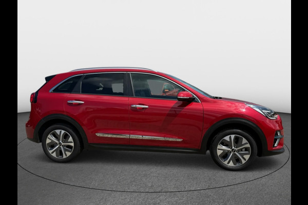Kia e-Niro DynamicPlusLine 64 kWh / Camera / Leder / Keyless / Stoelventilatie / Navigatie / Dodehoek / DAB / Cruise Control