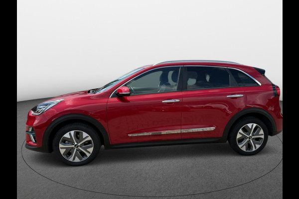 Kia e-Niro DynamicPlusLine 64 kWh / Camera / Leder / Keyless / Stoelventilatie / Navigatie / Dodehoek / DAB / Cruise Control
