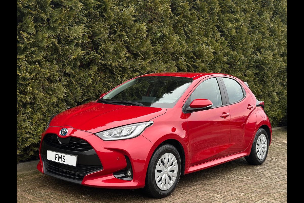 Toyota Yaris 1.5 Hybrid Dynamic CarPlay LED Camera Toyota Yaris 1.5 Hybrid Dynamic CarPlay LED Camera