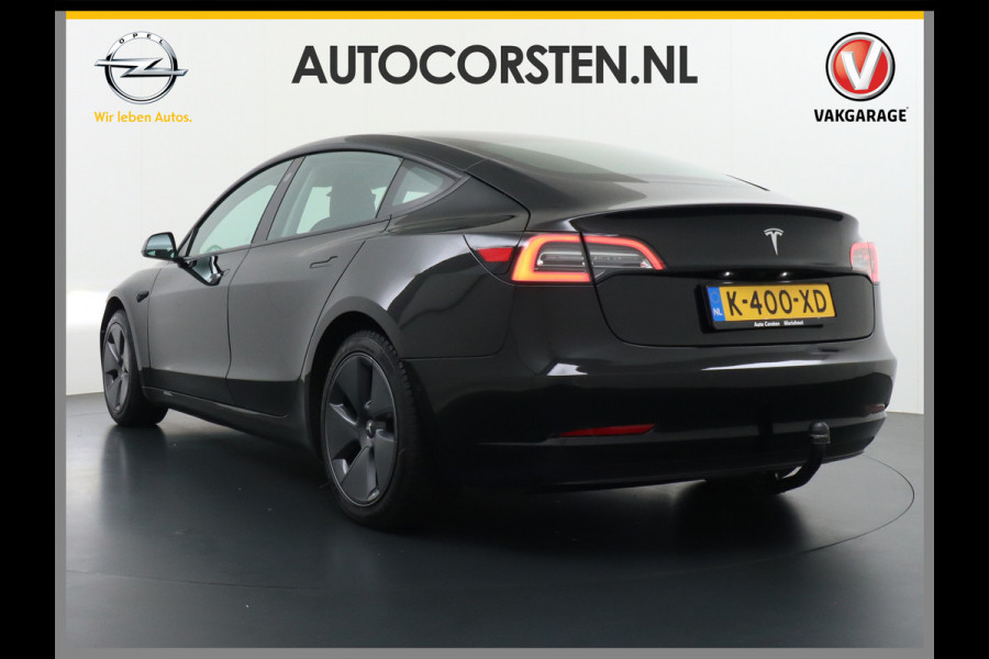 Tesla Model 3 RWD SR+ NW Model 60kWh LFP 283PK Trekhaak Warmtepomp Elektr.A-klep FSD-3 Sentry Mode Bankverwarmd FSD 18" Premium Luidspr. AutoP Navi LED Comfortstoelen ACC DAB Keyless en Voorverwarmen interieur via App One-Pedal-Drive Origineel Nederlandse auto Garantie Accu/Motor tot 31-03-2029 max 160.000km 1.584kg licht!