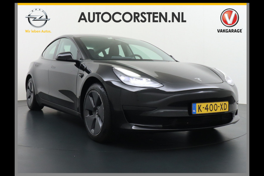 Tesla Model 3 RWD SR+ NW Model 60kWh LFP 283PK Trekhaak Warmtepomp Elektr.A-klep FSD-3 Sentry Mode Bankverwarmd FSD 18" Premium Luidspr. AutoP Navi LED Comfortstoelen ACC DAB Keyless en Voorverwarmen interieur via App One-Pedal-Drive Origineel Nederlandse auto Garantie Accu/Motor tot 31-03-2029 max 160.000km 1.584kg licht!