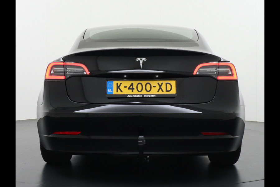 Tesla Model 3 RWD SR+ NW Model 60kWh LFP 283PK Trekhaak Warmtepomp Elektr.A-klep FSD-3 Sentry Mode Bankverwarmd FSD 18" Premium Luidspr. AutoP Navi LED Comfortstoelen ACC DAB Keyless en Voorverwarmen interieur via App One-Pedal-Drive Origineel Nederlandse auto Garantie Accu/Motor tot 31-03-2029 max 160.000km 1.584kg licht!