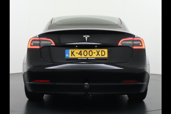 Tesla Model 3 RWD SR+ NW Model 60kWh LFP 283PK Trekhaak Warmtepomp Elektr.A-klep FSD-3 Sentry Mode Bankverwarmd FSD 18" Premium Luidspr. AutoP Navi LED Comfortstoelen ACC DAB Keyless en Voorverwarmen interieur via App One-Pedal-Drive Origineel Nederlandse auto Garantie Accu/Motor tot 31-03-2029 max 160.000km 1.584kg licht!