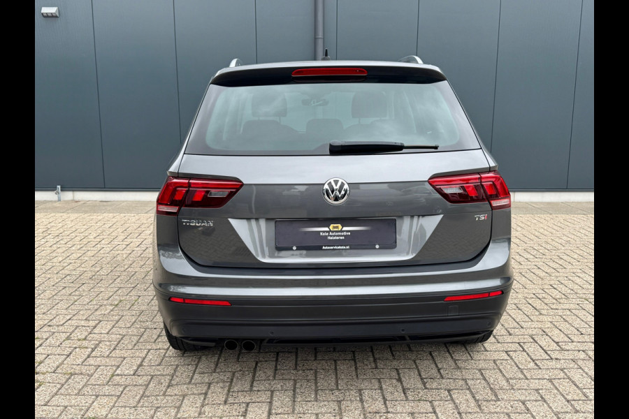 Volkswagen Tiguan 1.4 TSI * Navigatie * Parkeersensoren * Lane Assist * Lichtmetalen Velgen *