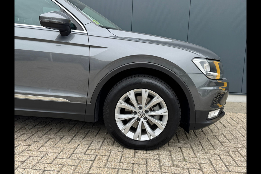 Volkswagen Tiguan 1.4 TSI * Navigatie * Parkeersensoren * Lane Assist * Lichtmetalen Velgen *