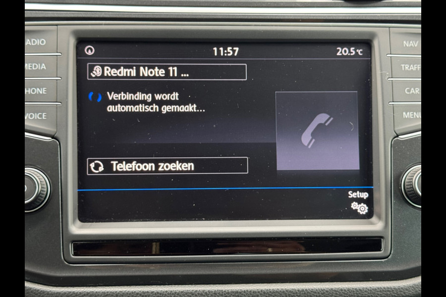 Volkswagen Tiguan 1.4 TSI * Navigatie * Parkeersensoren * Lane Assist * Lichtmetalen Velgen *