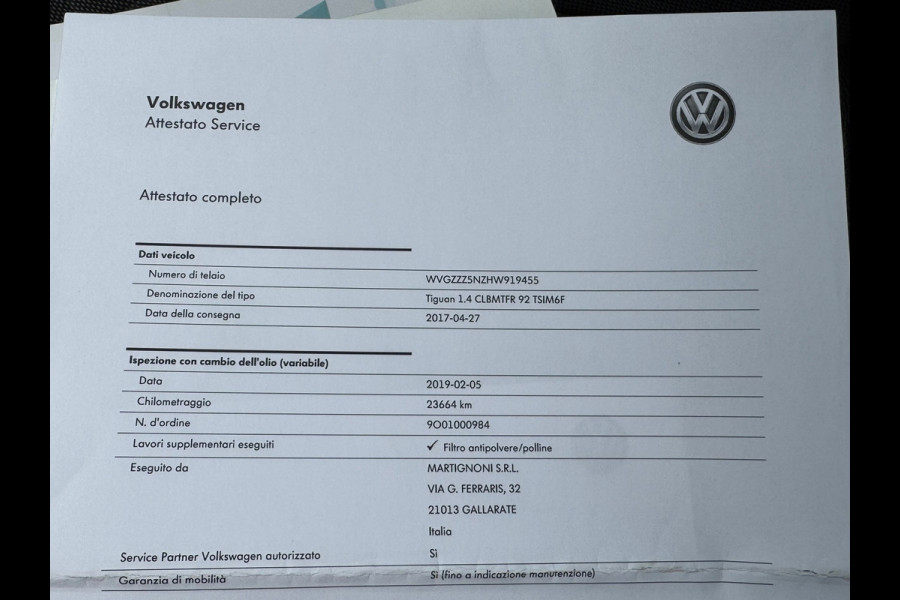 Volkswagen Tiguan 1.4 TSI * Navigatie * Parkeersensoren * Lane Assist * Lichtmetalen Velgen *
