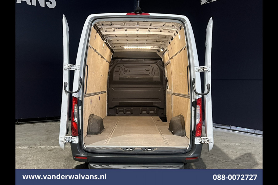 Mercedes-Benz Sprinter 316CDI 164pk L3H2 Euro6 ** Airco | Camera | Navigatie | Apple Carplay | Android Auto | Cruisecontrol Chauffeursstoel, Stoelverwarming, Parkeersensoren, Bijrijdersbank