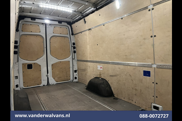 Mercedes-Benz Sprinter 316CDI 164pk L3H2 Euro6 ** Airco | Camera | Navigatie | Apple Carplay | Android Auto | Cruisecontrol Chauffeursstoel, Stoelverwarming, Parkeersensoren, Bijrijdersbank
