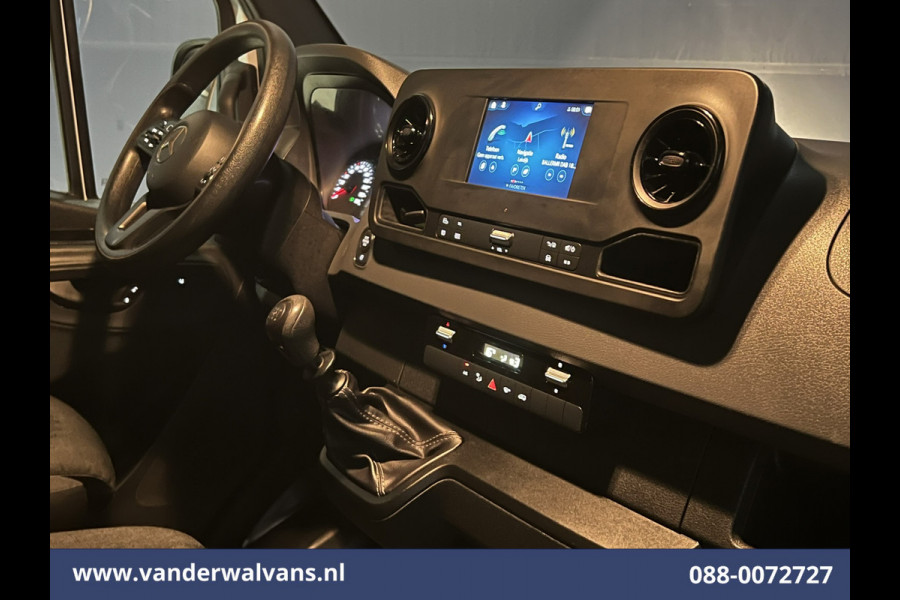 Mercedes-Benz Sprinter 316CDI 164pk L3H2 Euro6 ** Airco | Camera | Navigatie | Apple Carplay | Android Auto | Cruisecontrol Chauffeursstoel, Stoelverwarming, Parkeersensoren, Bijrijdersbank