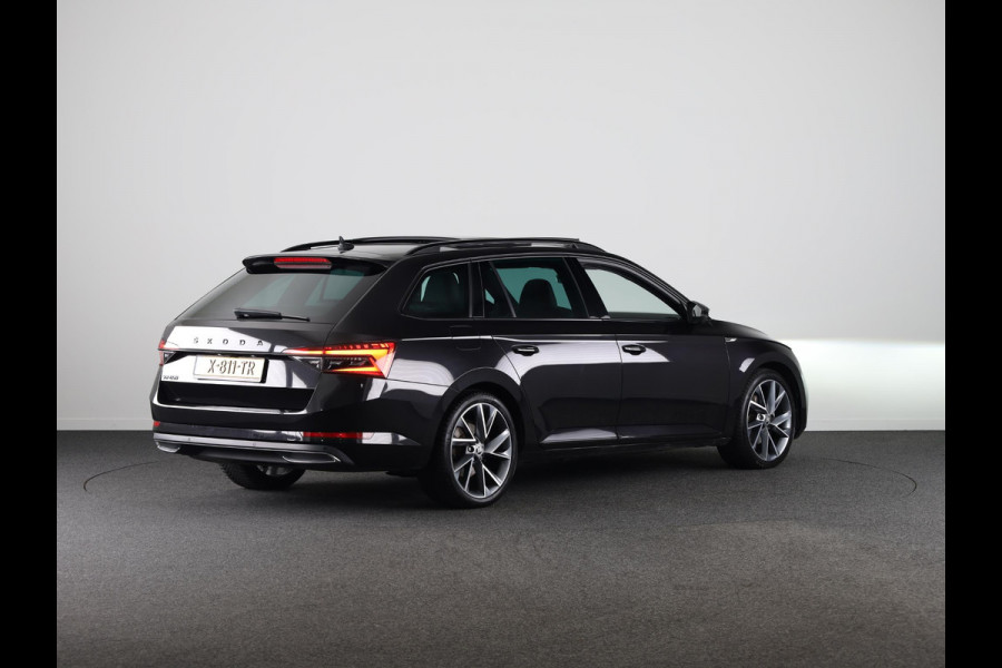 Škoda Superb Combi 1.5 TSI ACT Sportline Business 150 pk Automaat (DSG) | Verlengde garantie | Navigatie | Panoramadak | Parkeersensoren | Adaptieve cruise control | Elektr. voorstoelen met memory | Stoelverwarming v/a |