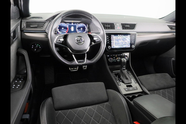 Škoda Superb Combi 1.5 TSI ACT Sportline Business 150 pk Automaat (DSG) | Verlengde garantie | Navigatie | Panoramadak | Parkeersensoren | Adaptieve cruise control | Elektr. voorstoelen met memory | Stoelverwarming v/a |