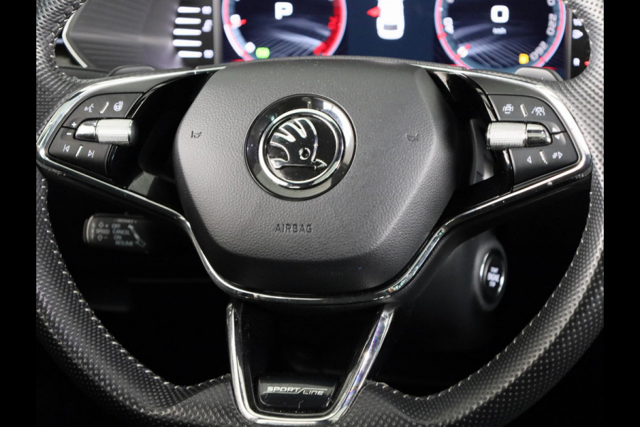Škoda Superb Combi 1.5 TSI ACT Sportline Business 150 pk Automaat (DSG) | Verlengde garantie | Navigatie | Panoramadak | Parkeersensoren | Adaptieve cruise control | Elektr. voorstoelen met memory | Stoelverwarming v/a |