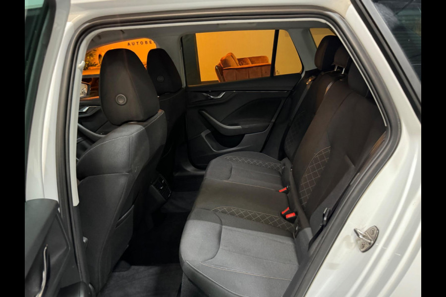 Škoda Kamiq 1.0 TSI Drive Edition Garantie Elek Trekhaak CarPlay StoelVW Front ASS Lane ASS Cruise Clima Navi Led Dab Rijklaar