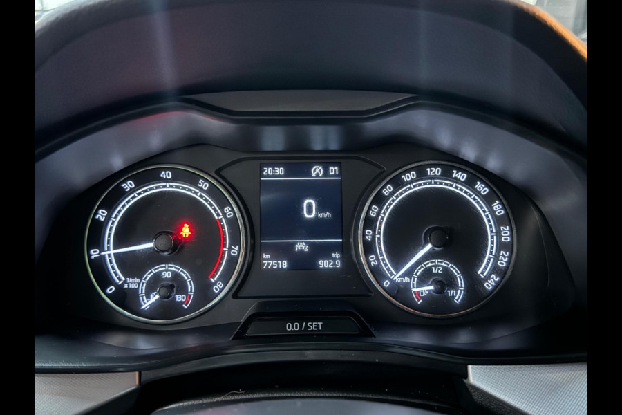 Škoda Kamiq 1.0 TSI Drive Edition Garantie Elek Trekhaak CarPlay StoelVW Front ASS Lane ASS Cruise Clima Navi Led Dab Rijklaar