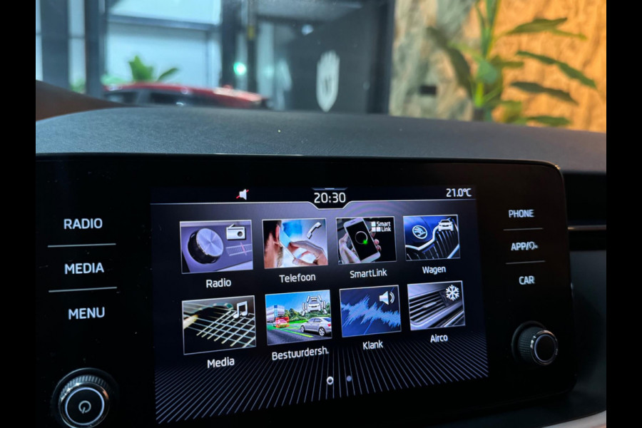 Škoda Kamiq 1.0 TSI Drive Edition Garantie Elek Trekhaak CarPlay StoelVW Front ASS Lane ASS Cruise Clima Navi Led Dab Rijklaar
